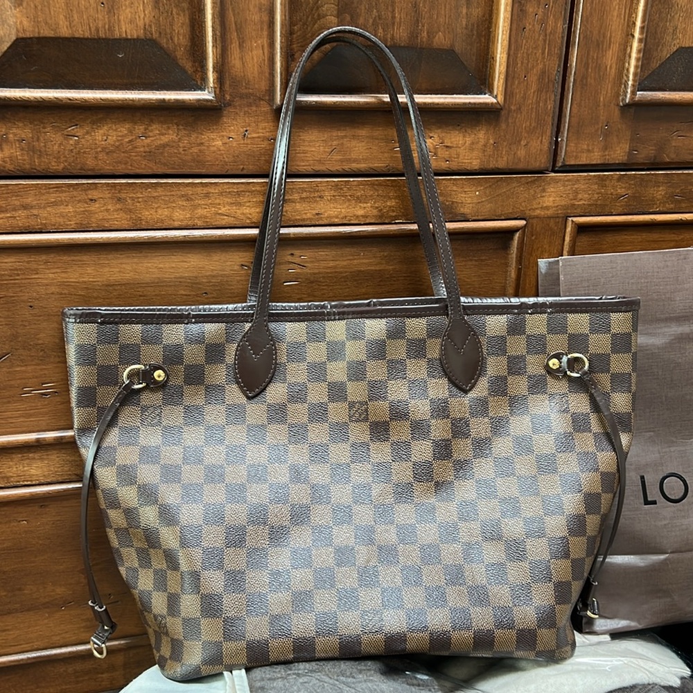 Louis Vuitton Neverfull Medium Damien